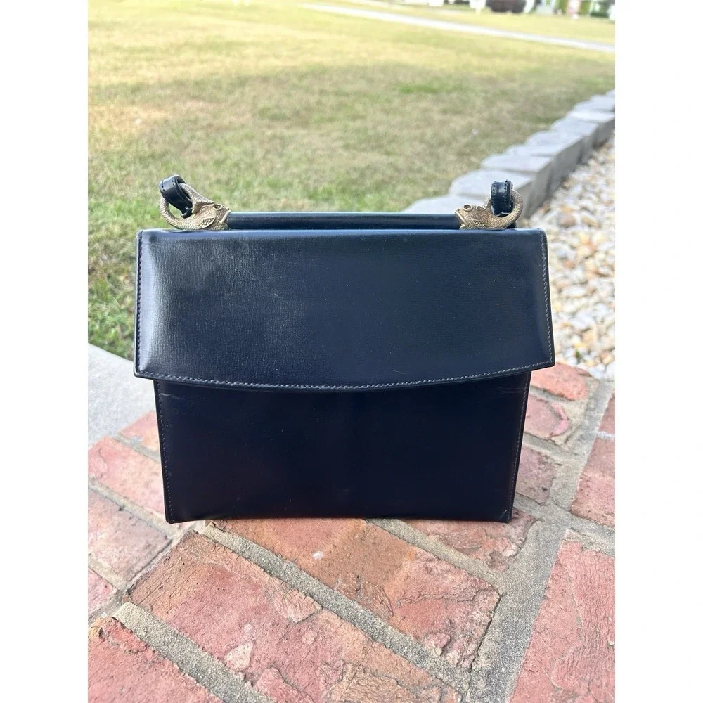 Mystery Vintage leather Bag. See‎ description. Scaasi?